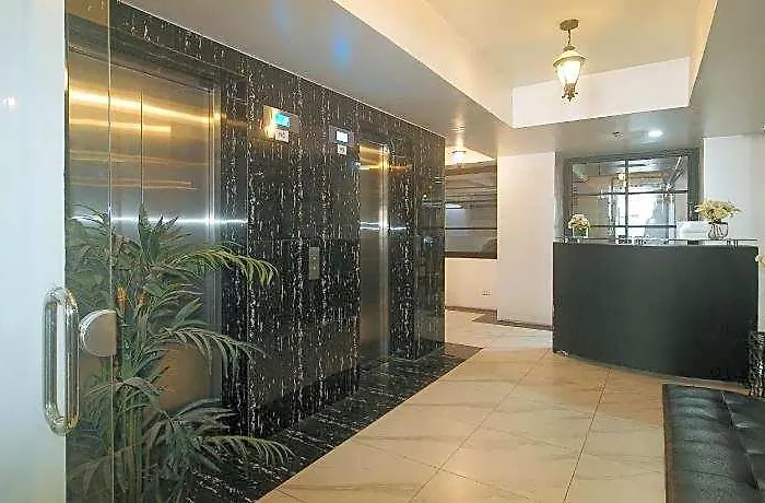 Hotel The Colonial Residences *