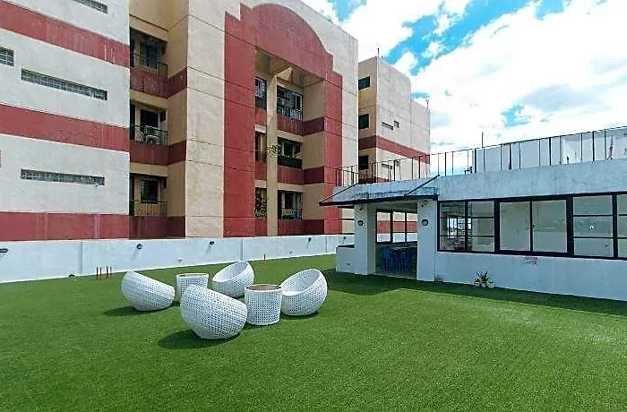 The Colonial Residences *